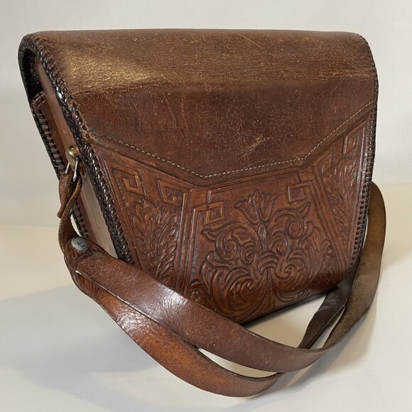 Vintage Tooled Leather Crossbody Bag Brown Boho Floral Embossed Flap Turn Lock - Picture 8 of 10